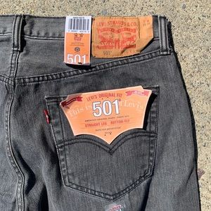 Mens 501 levis. NWT size 36x32.